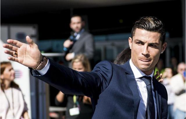 欧冠：利物浦3-2击败马赛（欧冠：利物浦3比2险胜马赛）