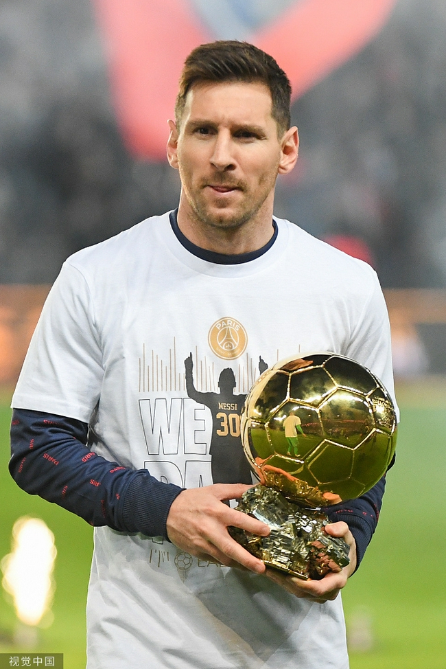 半场战报：奥地利U17 0-0日本U17，双方破门乏术（半场战况：奥地利U17与日本U17互交白卷，0-0僵持）