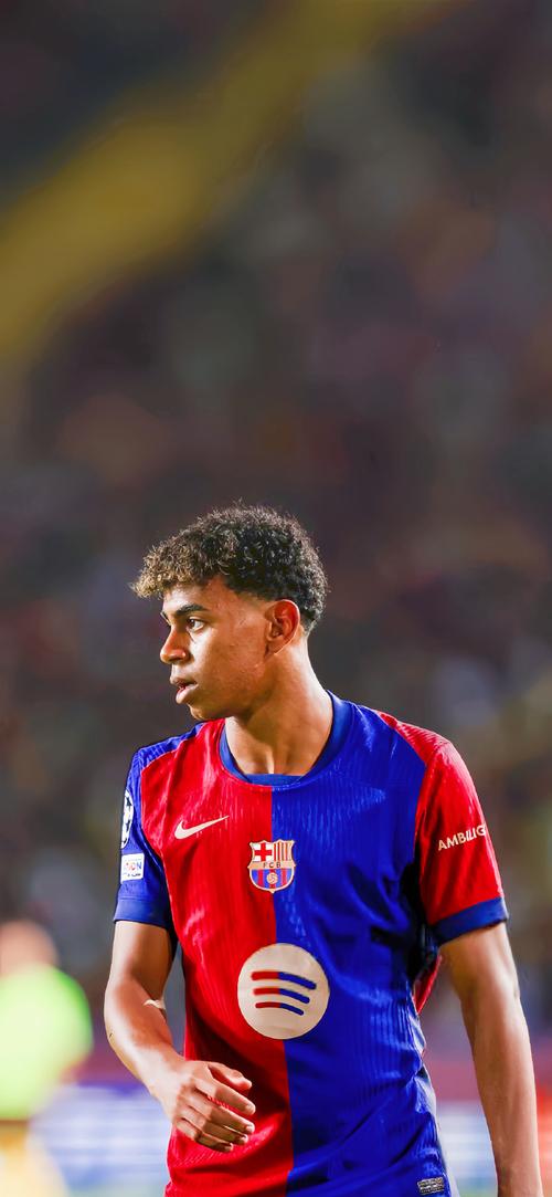 赫拉德-马丁：我知道随时可能轮到我踢中卫，今天再合适不过（赫拉德-马丁：随时待命踢中卫，今天正当其时）