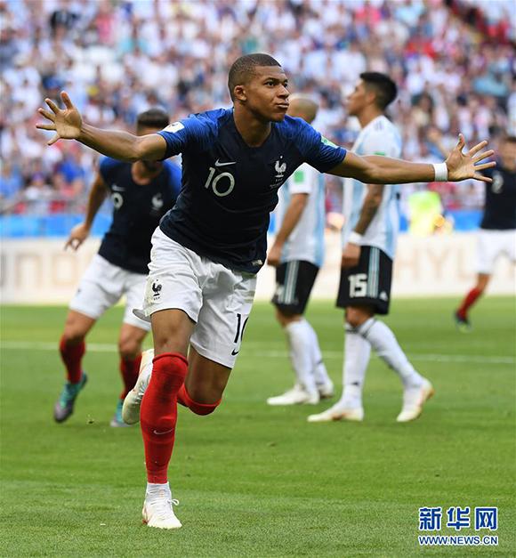 扛旗？ 你们听谁说的？乒乓球 2025WTT香港总决赛（‘扛旗’之说从何而来？2025 WTT香港总决赛乒乓球）