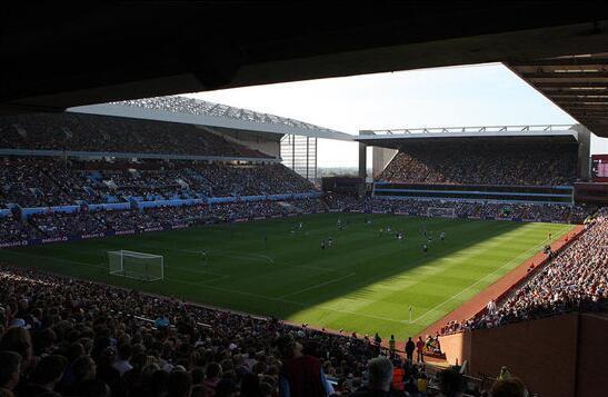 阿利松：我们仍支持主教练，相信他能帮我们扭转局势（阿利松：球队坚定支持主帅，坚信他能带队走出困境）