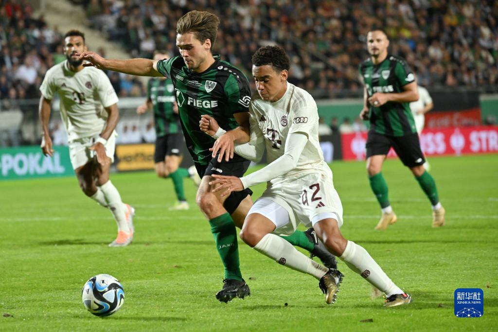 天空体育：切尔西正在努力签下前巴萨前锋罗克（天空体育：切尔西加紧推进引进前巴萨前锋罗克）