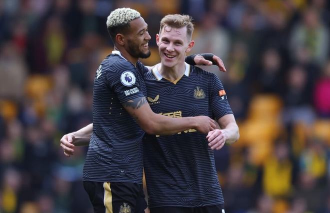 西媒：苏契奇一只脚已踏出皇社大门，球队愿意直接出售他（西媒：苏契奇已接近离队，皇社倾向直接出售他）