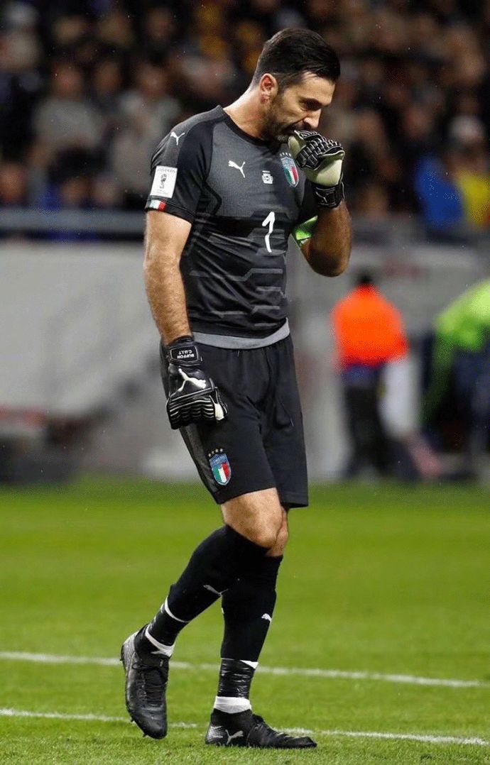 科曼：感谢拜仁邀请我回来，很荣幸与大家分享那些美好时光（科曼：感谢拜仁再度相邀，能与大家重温美好回忆深感荣幸）