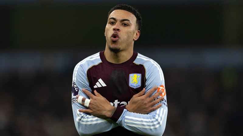 曼斯菲尔德主帅：主裁提前一分钟吹响半场哨，我们要申请重赛（曼斯菲尔德主帅称主裁提前1分钟结束半场，将申请重赛）